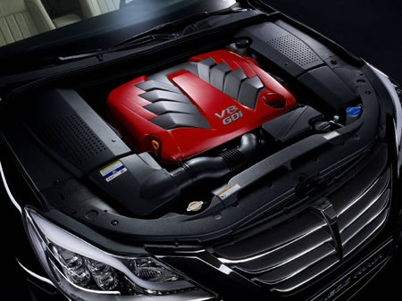 hyundai_Genesis_Prada_engine.jpg